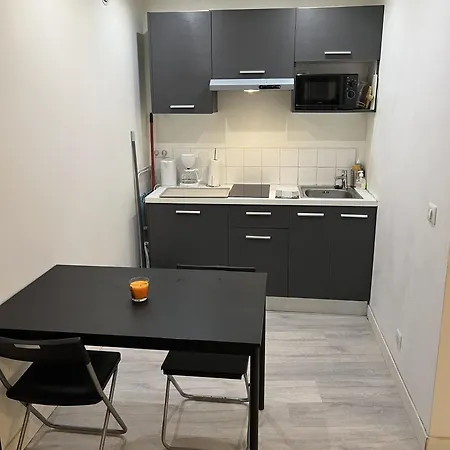 Appartamento Chez Hugo Confortable Clim, Wifi, Parking, Centre Ville, Commerces, Port, Plages A Pieds La Ciotat