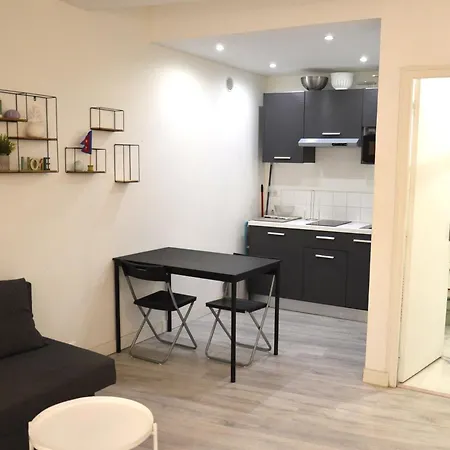 Chez Hugo Confortable Clim, Wifi, Parking, Centre Ville, Commerces, Port, Plages A Pieds *